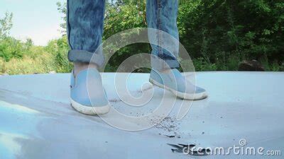 Trampling Video Footage – Browse 804 HD Stock Video and。